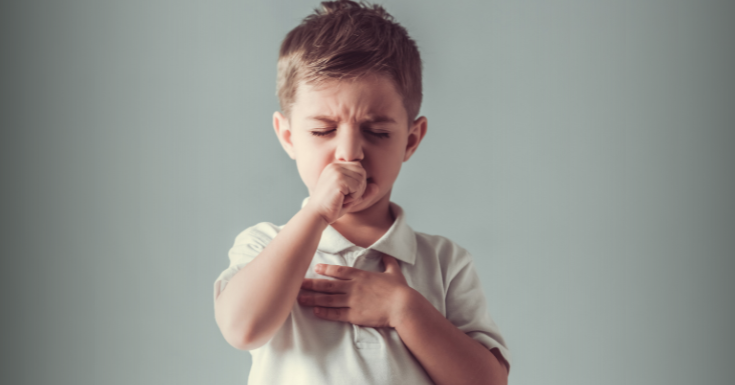 dreng barn hoste astma syg